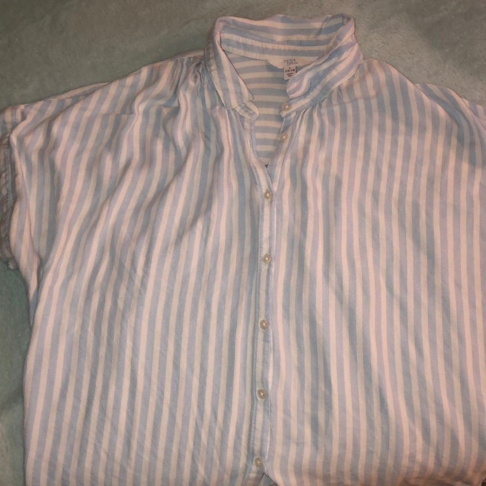 Button up female tee